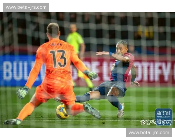 马竞进攻球员跑位 瑟洛特禁区嗅觉完成梅开二度
